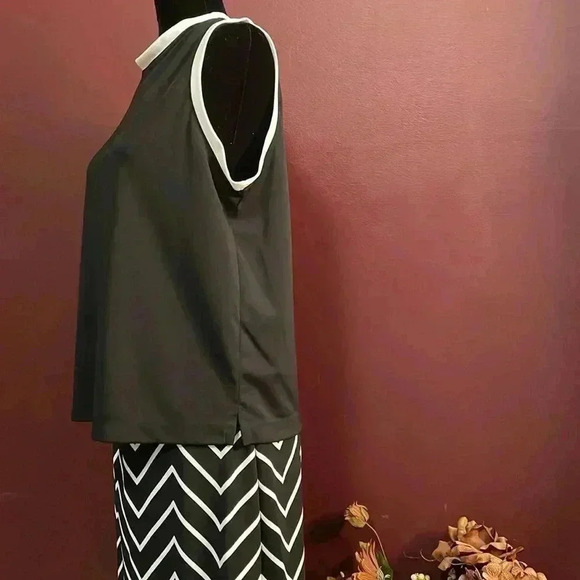 Outfit JPR 2 Piece Black Dress - Picture 3 of 8